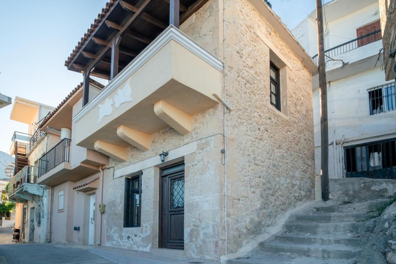 Krouson Mansion Krousonas  外观 照片